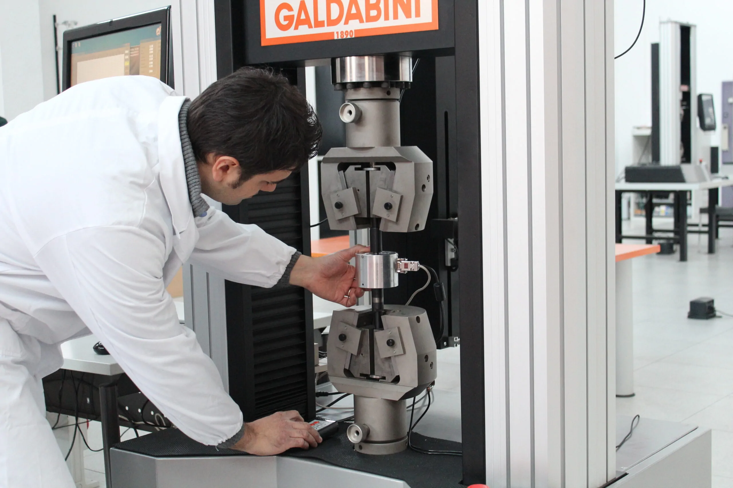 Kalibrierung Universalprüfmaschine